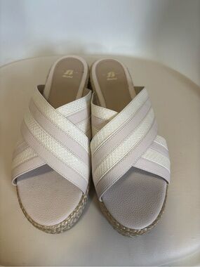 White Cream crisscross sandals Bata size US 9 / 40 Women (worn 1x)